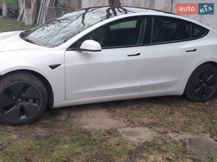 Белый Тесла Модель 3, объемом двигателя 0 л и пробегом 50 тыс. км за 17950 $, фото 1 на Automoto.ua