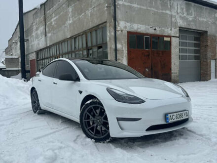Белый Тесла Модель 3, объемом двигателя 0 л и пробегом 62 тыс. км за 23500 $, фото 1 на Automoto.ua