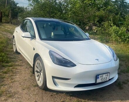 Білий Тесла Модель 3, об'ємом двигуна 0 л та пробігом 37 тис. км за 27600 $, фото 1 на Automoto.ua