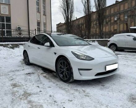 Белый Тесла Модель 3, объемом двигателя 0 л и пробегом 50 тыс. км за 14500 $, фото 1 на Automoto.ua