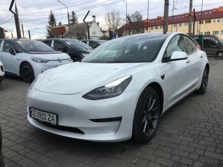 Білий Тесла Модель 3, об'ємом двигуна 0 л та пробігом 2 тис. км за 45500 $, фото 1 на Automoto.ua