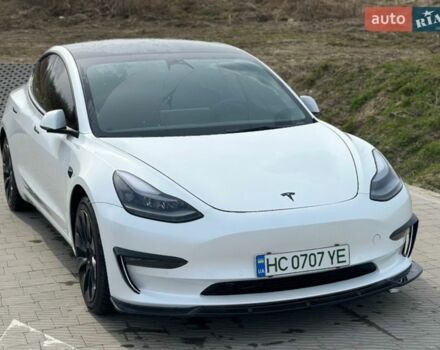 Белый Тесла Модель 3, объемом двигателя 0 л и пробегом 55 тыс. км за 23000 $, фото 1 на Automoto.ua