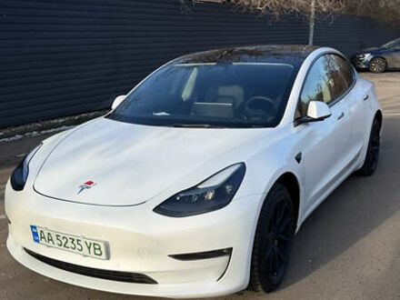 Білий Тесла Модель 3, об'ємом двигуна 0 л та пробігом 88 тис. км за 21000 $, фото 1 на Automoto.ua