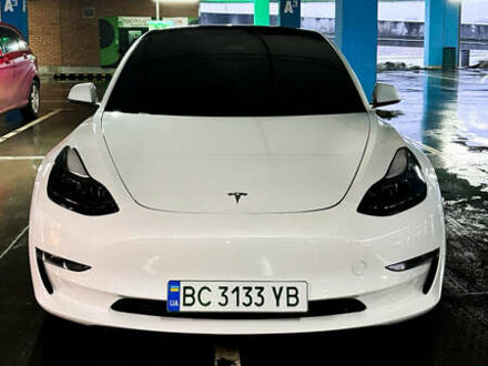Білий Тесла Модель 3, об'ємом двигуна 0 л та пробігом 55 тис. км за 22500 $, фото 1 на Automoto.ua