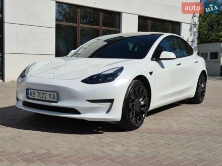 Білий Тесла Модель 3, об'ємом двигуна 0 л та пробігом 45 тис. км за 24200 $, фото 1 на Automoto.ua