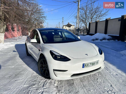 Білий Тесла Модель 3, об'ємом двигуна 0 л та пробігом 111 тис. км за 19200 $, фото 1 на Automoto.ua