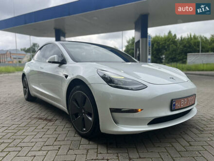 Тесла Модель 3 2022 у Самборе на Automoto.ua Білий Тесла Модель 3, об'ємом двигуна 0 л та пробігом 76 тис. км за 20500 $, фото 1 на Automoto.ua