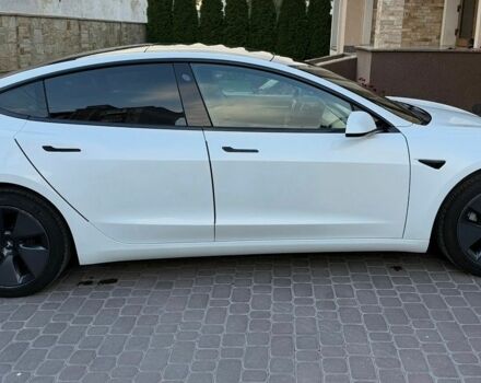 Белый Тесла Модель 3, объемом двигателя 0 л и пробегом 99 тыс. км за 23500 $, фото 1 на Automoto.ua
