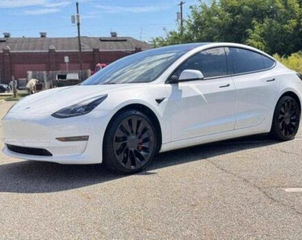 Білий Тесла Модель 3, об'ємом двигуна 0 л та пробігом 25 тис. км за 10500 $, фото 1 на Automoto.ua