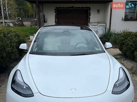 Белый Тесла Модель 3, объемом двигателя 0 л и пробегом 84 тыс. км за 19000 $, фото 1 на Automoto.ua