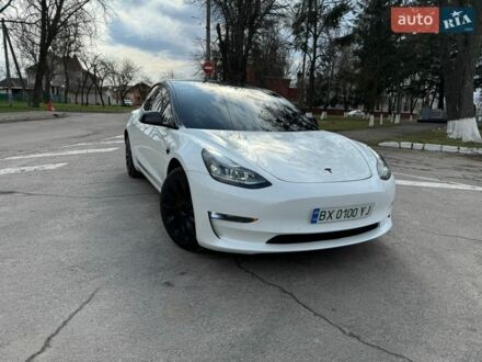 Білий Тесла Модель 3, об'ємом двигуна 0 л та пробігом 13 тис. км за 19999 $, фото 1 на Automoto.ua