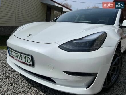 Белый Тесла Модель 3, объемом двигателя 0 л и пробегом 43 тыс. км за 21399 $, фото 1 на Automoto.ua