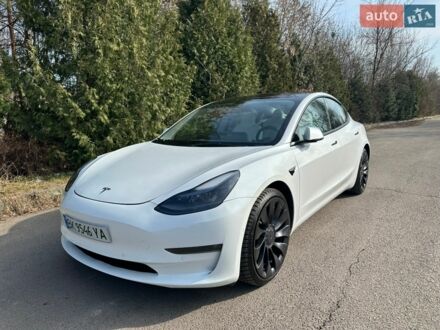 Білий Тесла Модель 3, об'ємом двигуна 0 л та пробігом 9 тис. км за 25500 $, фото 1 на Automoto.ua