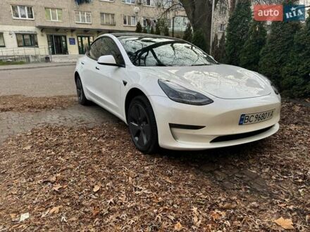 Белый Тесла Модель 3, объемом двигателя 0 л и пробегом 68 тыс. км за 22500 $, фото 1 на Automoto.ua