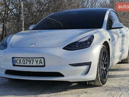 Білий Тесла Модель 3, об'ємом двигуна 0 л та пробігом 90 тис. км за 19900 $, фото 1 на Automoto.ua