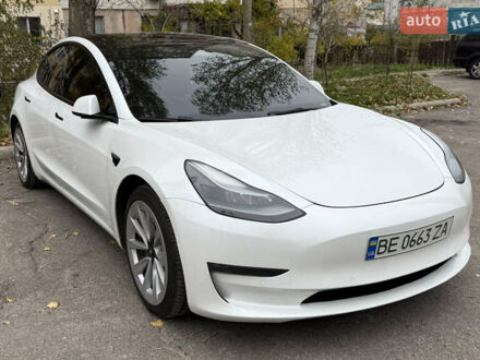 Белый Тесла Модель 3, объемом двигателя 0 л и пробегом 71 тыс. км за 20300 $, фото 1 на Automoto.ua