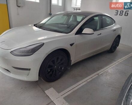 Белый Тесла Модель 3, объемом двигателя 0 л и пробегом 47 тыс. км за 24000 $, фото 1 на Automoto.ua