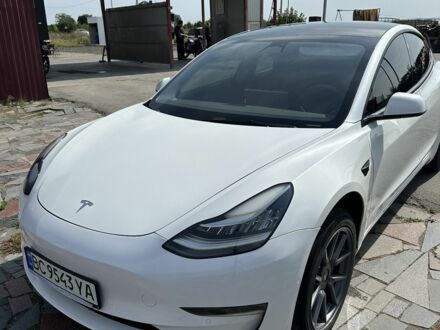 Білий Тесла Модель 3, об'ємом двигуна 0 л та пробігом 80 тис. км за 21500 $, фото 1 на Automoto.ua