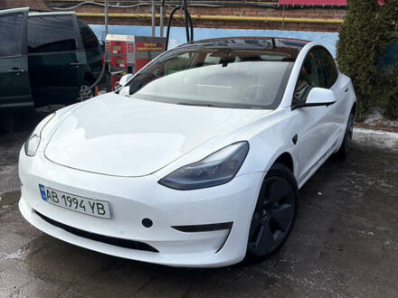 Білий Тесла Модель 3, об'ємом двигуна 0 л та пробігом 58 тис. км за 21000 $, фото 1 на Automoto.ua