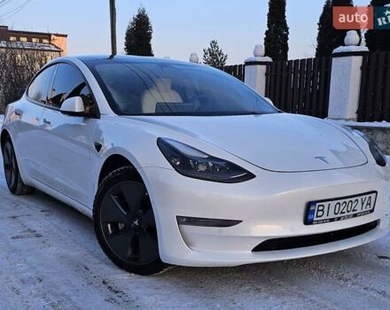 Білий Тесла Модель 3, об'ємом двигуна 0 л та пробігом 96 тис. км за 18500 $, фото 1 на Automoto.ua