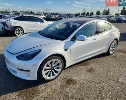 Белый Тесла Модель 3, объемом двигателя 0 л и пробегом 68 тыс. км за 6000 $, фото 1 на Automoto.ua