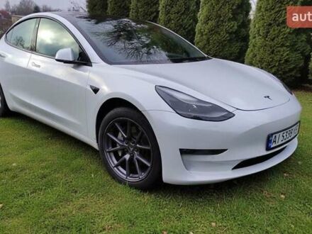 Белый Тесла Модель 3, объемом двигателя 0 л и пробегом 58 тыс. км за 23500 $, фото 1 на Automoto.ua