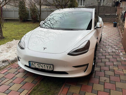 Білий Тесла Модель 3, об'ємом двигуна 0 л та пробігом 59 тис. км за 28900 $, фото 1 на Automoto.ua