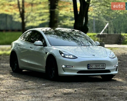 Белый Тесла Модель 3, объемом двигателя 0 л и пробегом 53 тыс. км за 21300 $, фото 1 на Automoto.ua