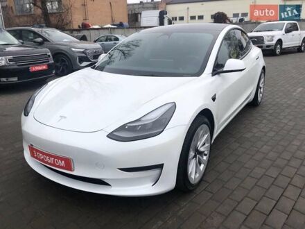 Белый Тесла Модель 3, объемом двигателя 0 л и пробегом 10 тыс. км за 25500 $, фото 1 на Automoto.ua