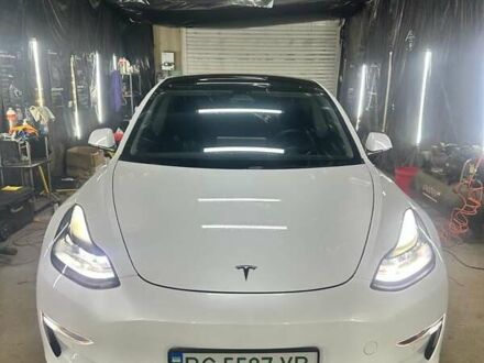 Білий Тесла Модель 3, об'ємом двигуна 0 л та пробігом 125 тис. км за 22000 $, фото 1 на Automoto.ua