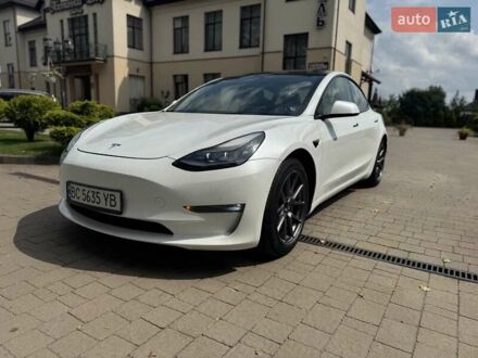 Тесла Модель 3 2022 в Стрые на Automoto.ua Белый Тесла Модель 3, объемом двигателя 0 л и пробегом 39 тыс. км за 21200 $, фото 1 на Automoto.ua