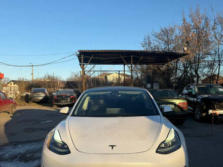 Білий Тесла Модель 3, об'ємом двигуна 0 л та пробігом 97 тис. км за 16700 $, фото 1 на Automoto.ua