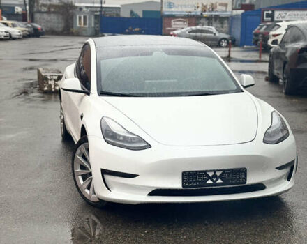 Білий Тесла Модель 3, об'ємом двигуна 0 л та пробігом 60 тис. км за 21000 $, фото 1 на Automoto.ua