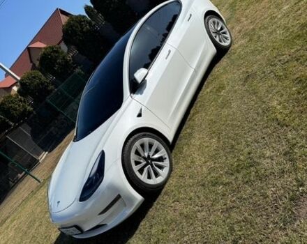 Белый Тесла Модель 3, объемом двигателя 0 л и пробегом 65 тыс. км за 21000 $, фото 1 на Automoto.ua