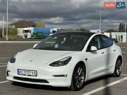Тесла Модель 3 2022 у Луцьку на Automoto.ua Білий Тесла Модель 3, об'ємом двигуна 0 л та пробігом 77 тис. км за 16900 $, фото 1 на Automoto.ua