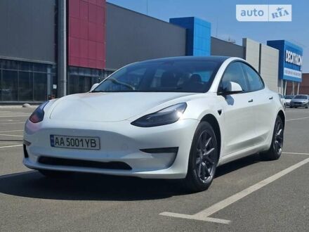 Тесла Модель 3 2022 у Києві на Automoto.ua Білий Тесла Модель 3, об'ємом двигуна 0 л та пробігом 38 тис. км за 22600 $, фото 1 на Automoto.ua