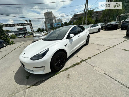 Білий Тесла Модель 3, об'ємом двигуна 0 л та пробігом 34 тис. км за 30500 $, фото 1 на Automoto.ua