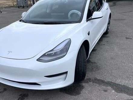Тесла Модель 3 2023 в Киеве на Automoto.ua Белый Тесла Модель 3, объемом двигателя 0 л и пробегом 52 тыс. км за 22500 $, фото 1 на Automoto.ua