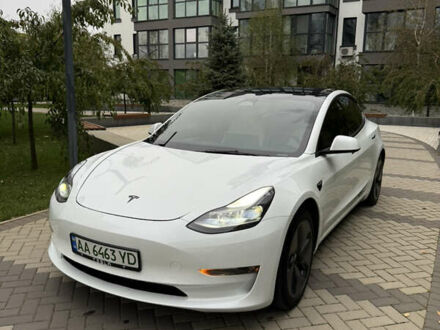 Белый Тесла Модель 3, объемом двигателя 0 л и пробегом 60 тыс. км за 25000 $, фото 1 на Automoto.ua