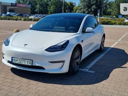 Тесла Модель 3 2023 в Житомире на Automoto.ua Белый Тесла Модель 3, объемом двигателя 0 л и пробегом 35 тыс. км за 18200 $, фото 1 на Automoto.ua