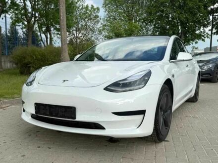 Белый Тесла Модель 3, объемом двигателя 0 л и пробегом 29 тыс. км за 12500 $, фото 1 на Automoto.ua