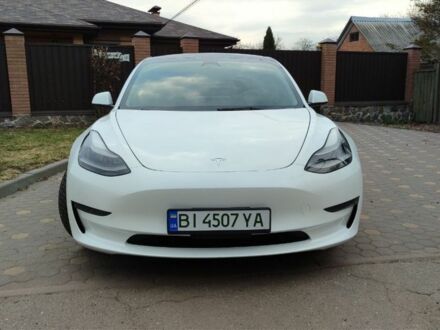 Белый Тесла Модель 3, объемом двигателя 0 л и пробегом 67 тыс. км за 20000 $, фото 1 на Automoto.ua