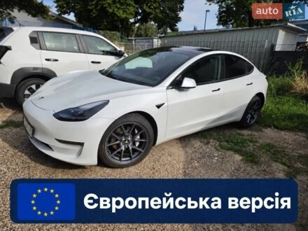 Белый Тесла Модель 3, объемом двигателя 0 л и пробегом 81 тыс. км за 22000 $, фото 1 на Automoto.ua