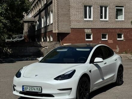 Белый Тесла Модель 3, объемом двигателя 0 л и пробегом 60 тыс. км за 19300 $, фото 1 на Automoto.ua