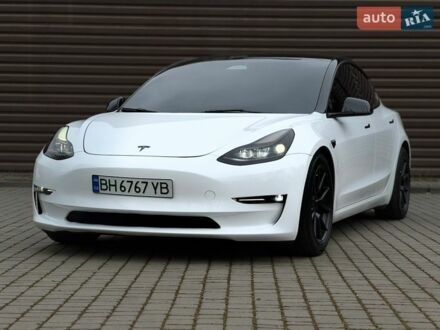 Белый Тесла Модель 3, объемом двигателя 0 л и пробегом 58 тыс. км за 21500 $, фото 1 на Automoto.ua