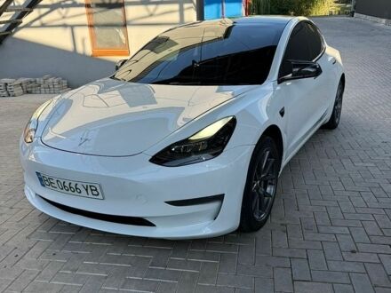 Белый Тесла Модель 3, объемом двигателя 0 л и пробегом 25 тыс. км за 20500 $, фото 1 на Automoto.ua