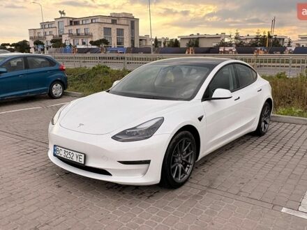 Белый Тесла Модель 3, объемом двигателя 0 л и пробегом 67 тыс. км за 21700 $, фото 1 на Automoto.ua