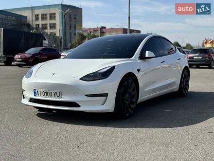 Тесла Модель 3 2023 у Києві на Automoto.ua Білий Тесла Модель 3, об'ємом двигуна 0 л та пробігом 32 тис. км за 28500 $, фото 1 на Automoto.ua
