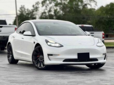 Тесла Модель 3 2023 у Полтаві на Automoto.ua Білий Тесла Модель 3, об'ємом двигуна 0 л та пробігом 35 тис. км за 15200 $, фото 1 на Automoto.ua