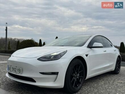 Белый Тесла Модель 3, объемом двигателя 0 л и пробегом 35 тыс. км за 21000 $, фото 1 на Automoto.ua